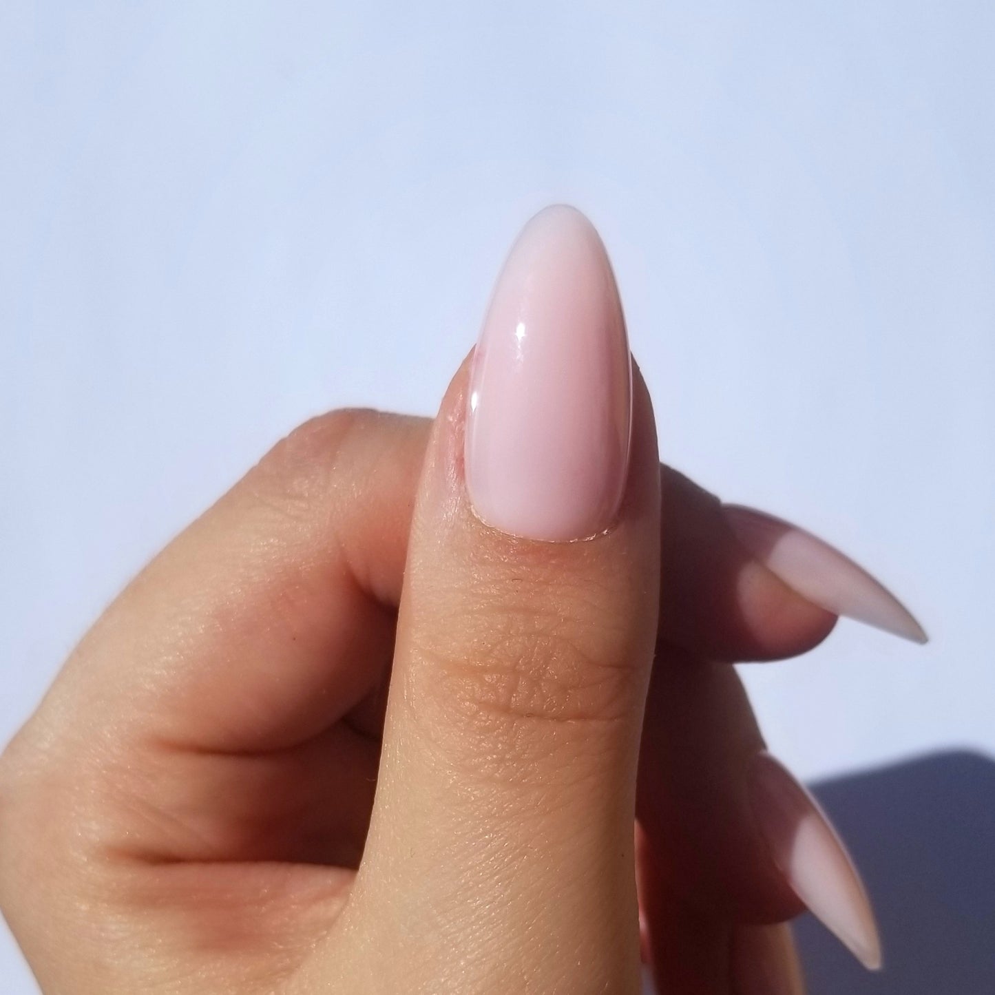 Effet gel rose nude ~ Amande M