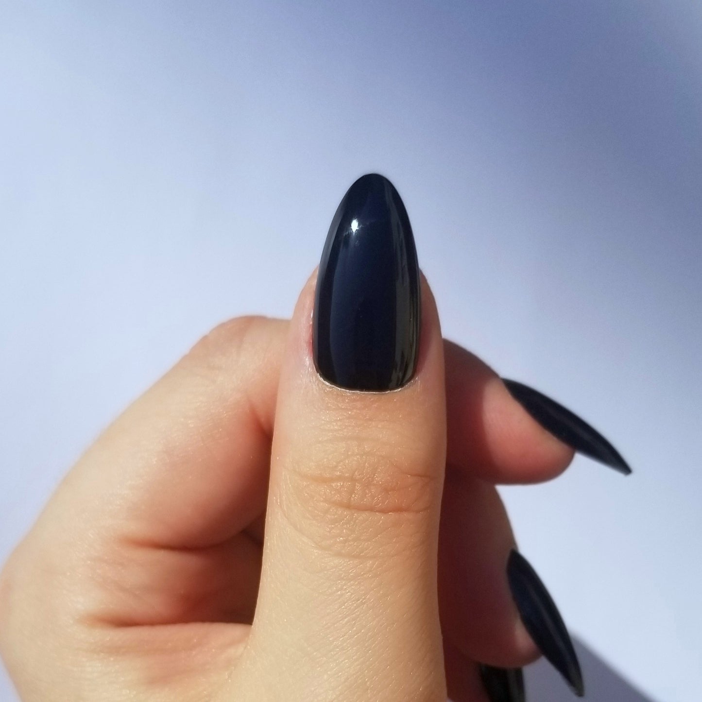 Noir intense ~ Amande M