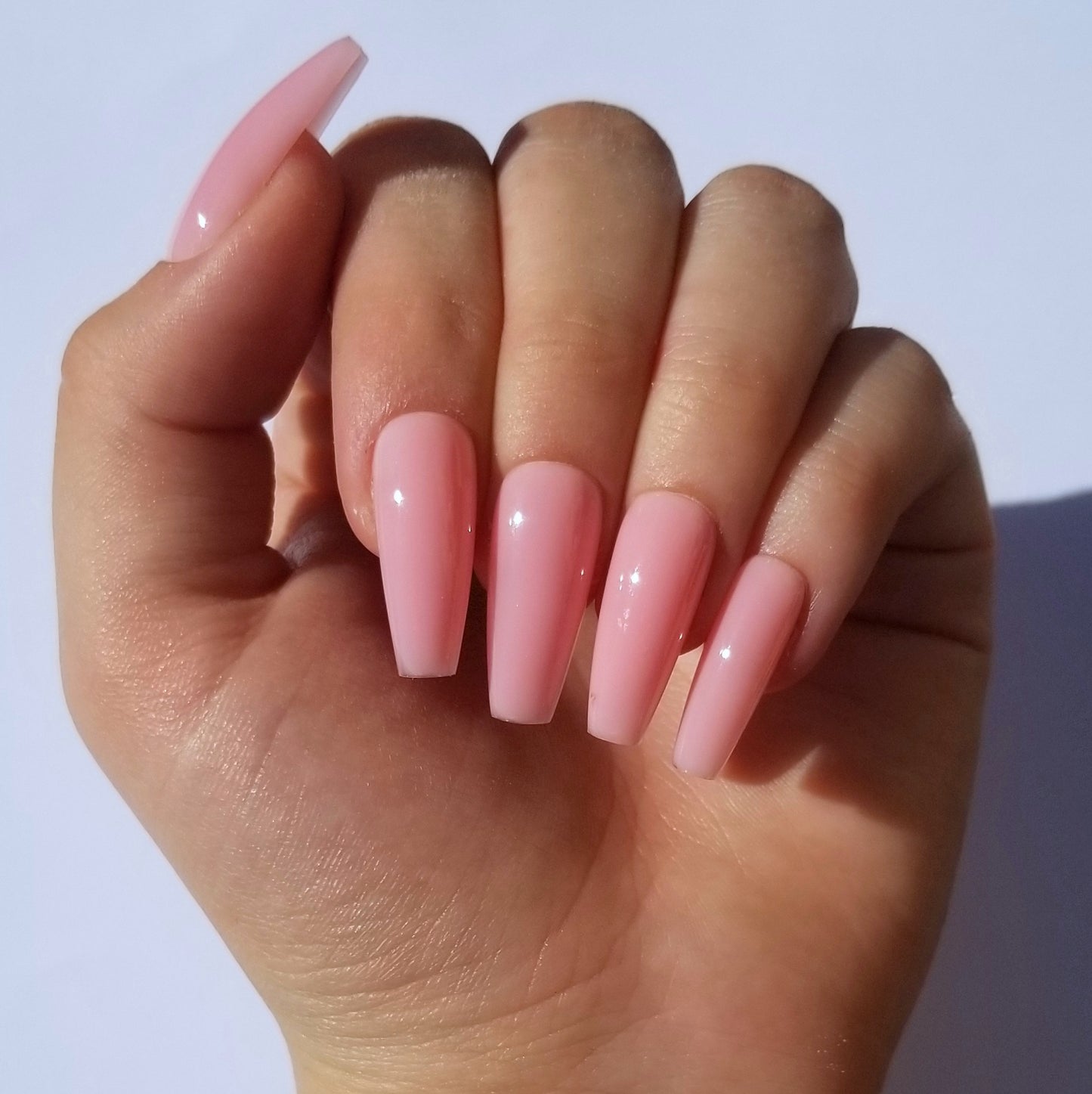 Effet gel rose vif ~ Coffin M