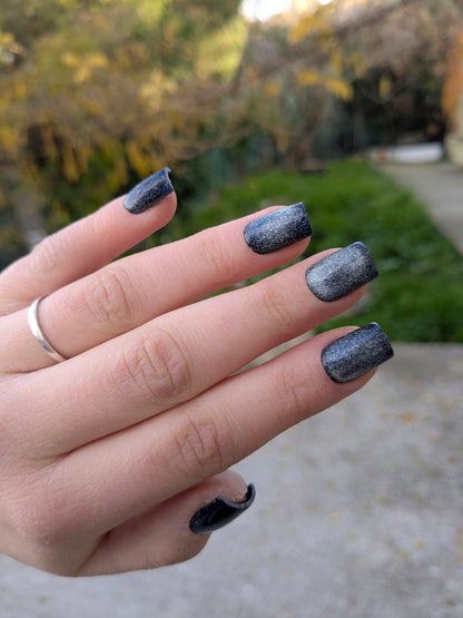 Bleu nacré cat eye shiny ~ Carré XS (Sans mesures)