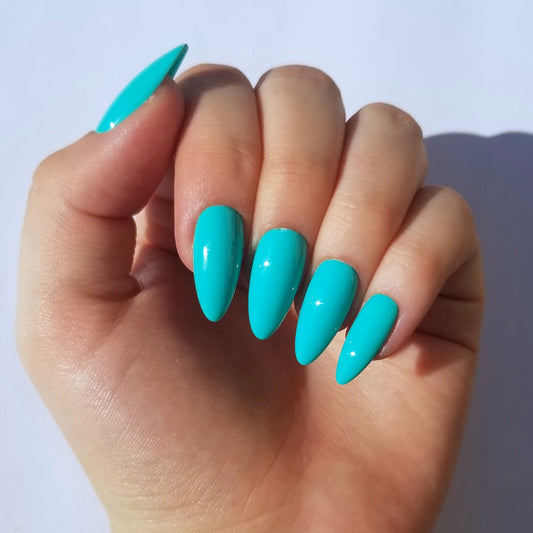 Turquoise ~ Amande M