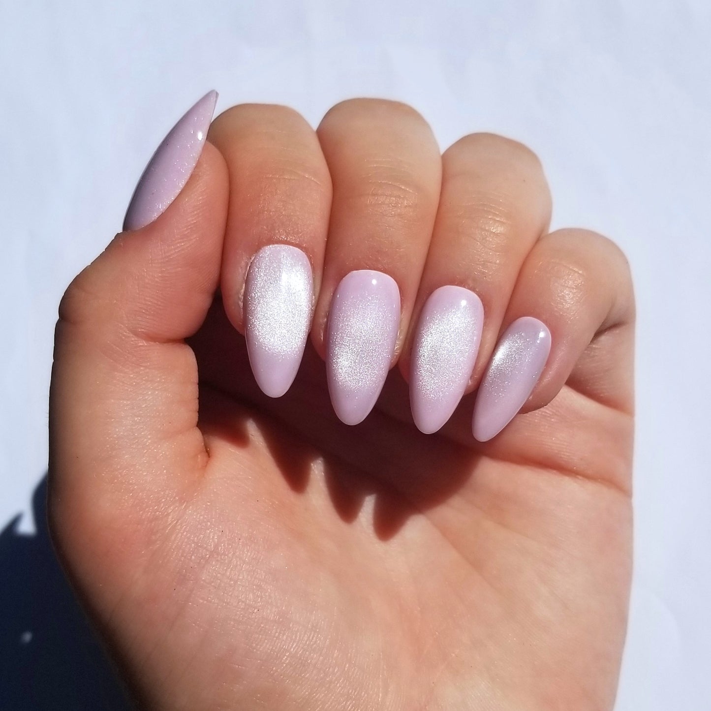 Soft cat eye rose ~ Amande M