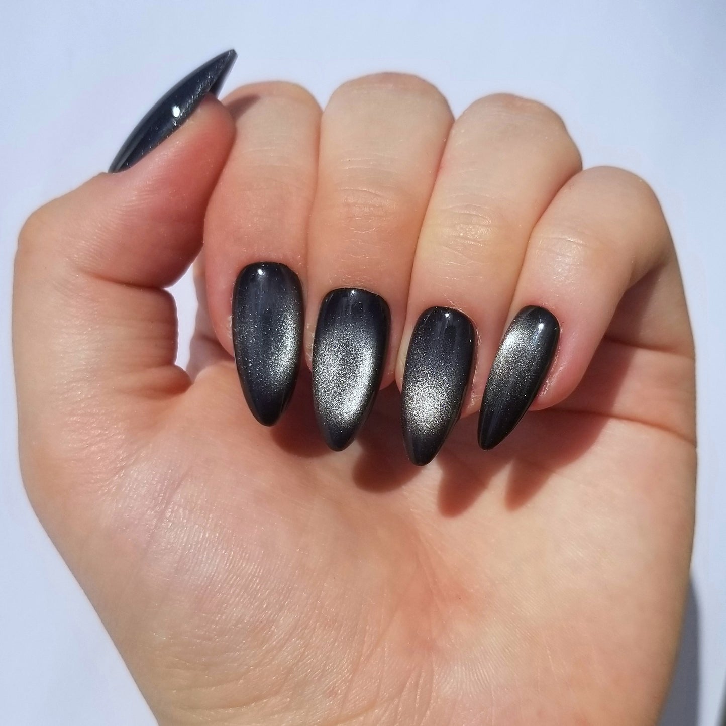 Soft cat eye ~ Amande M