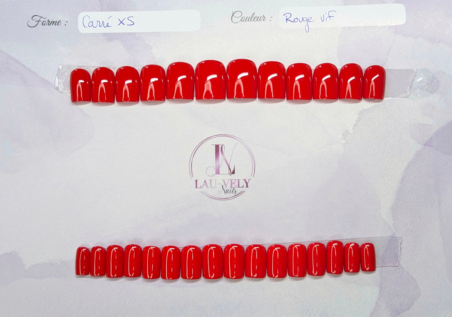 Rouge vif ~ Carré XS (Sans mesures)